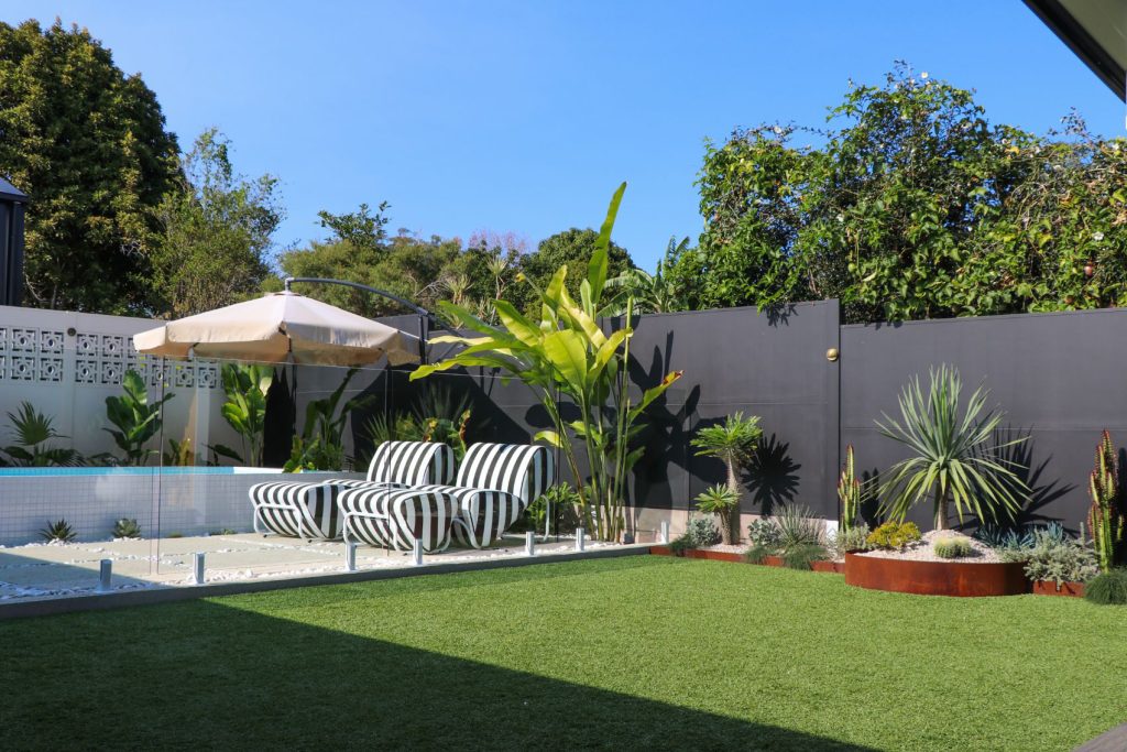 ModularWallsTrendWall outdoor fencing solution