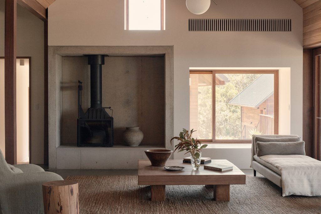 Australis: A Modern Family Home Embracing Rural Living