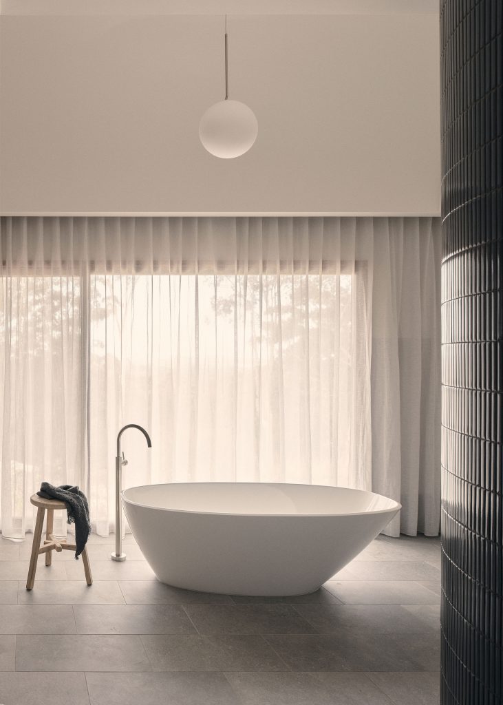 Australis: A Modern Family Home Embracing Rural Living
