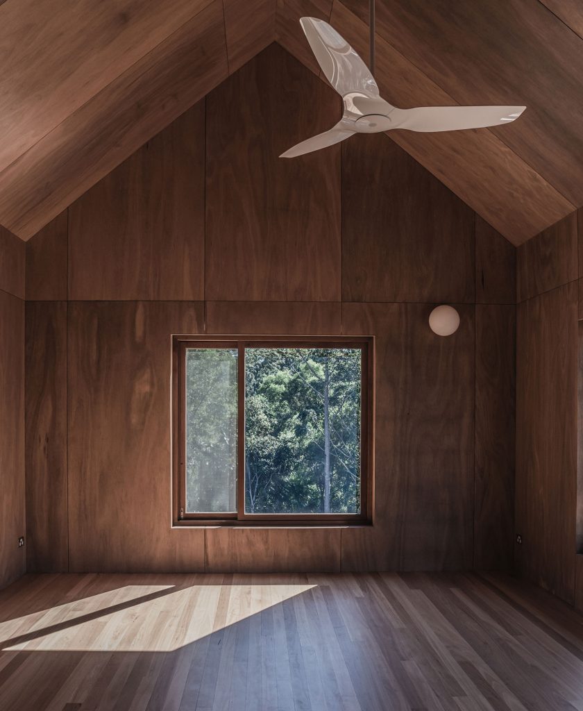 Australis: A Modern Family Home Embracing Rural Living