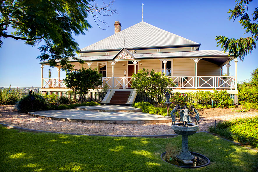 Dion Seminara Architecture - exterior - front yard