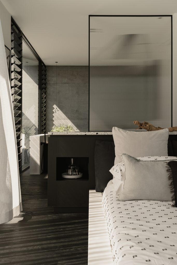 Blackwood-Doonan-Modern-Contemporary-Home-Bedroom