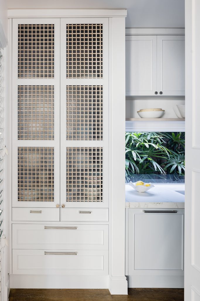 Darren-james-interiors-gold-coast-home-kitchen-hallway-or-walkway-with-cabinetry