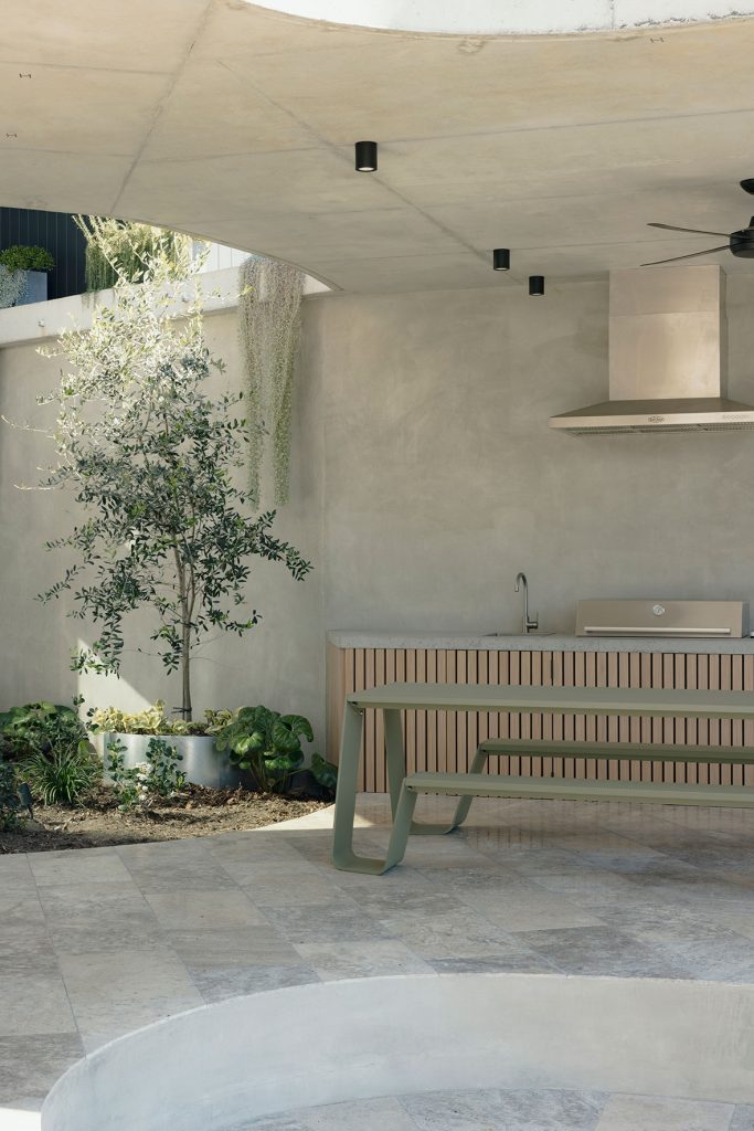 LIVING EDGE AUSTRALIA - outdoor kitchen and dining area