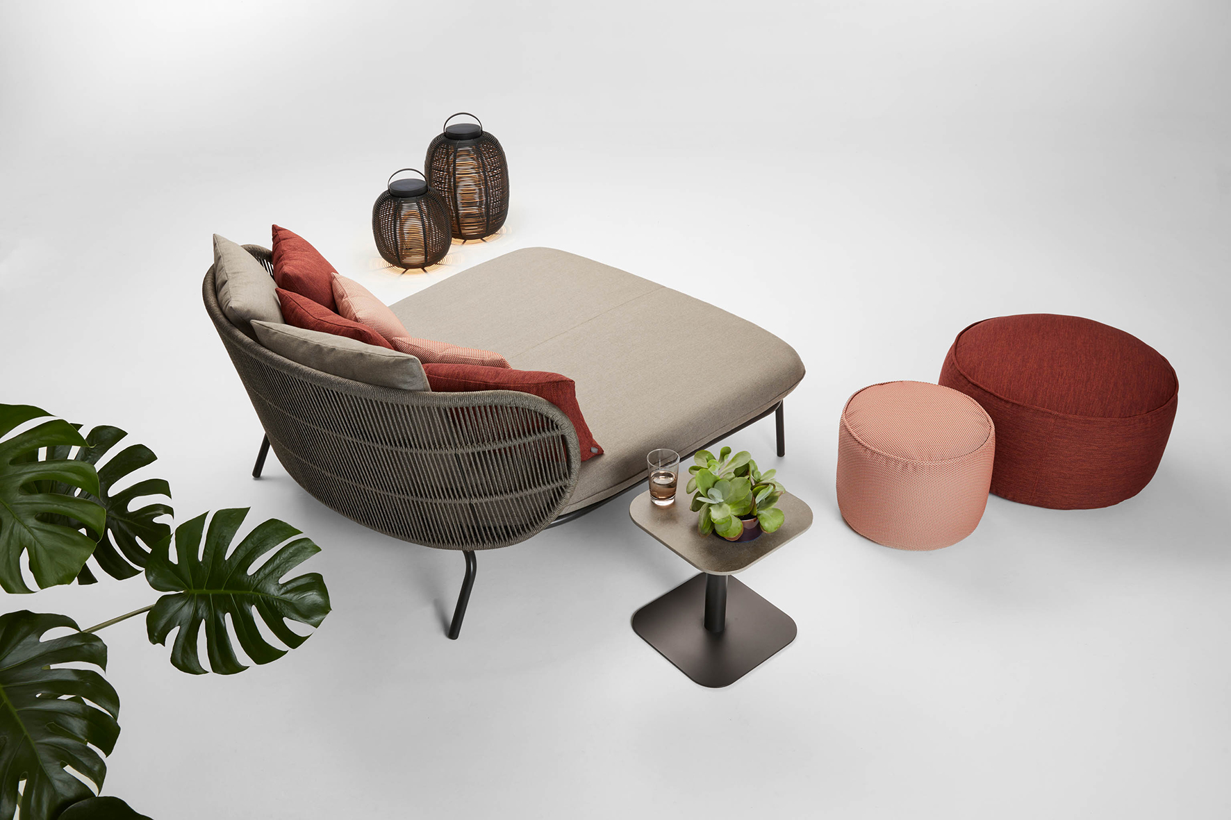 Cotswold Kodo outdoor lounge