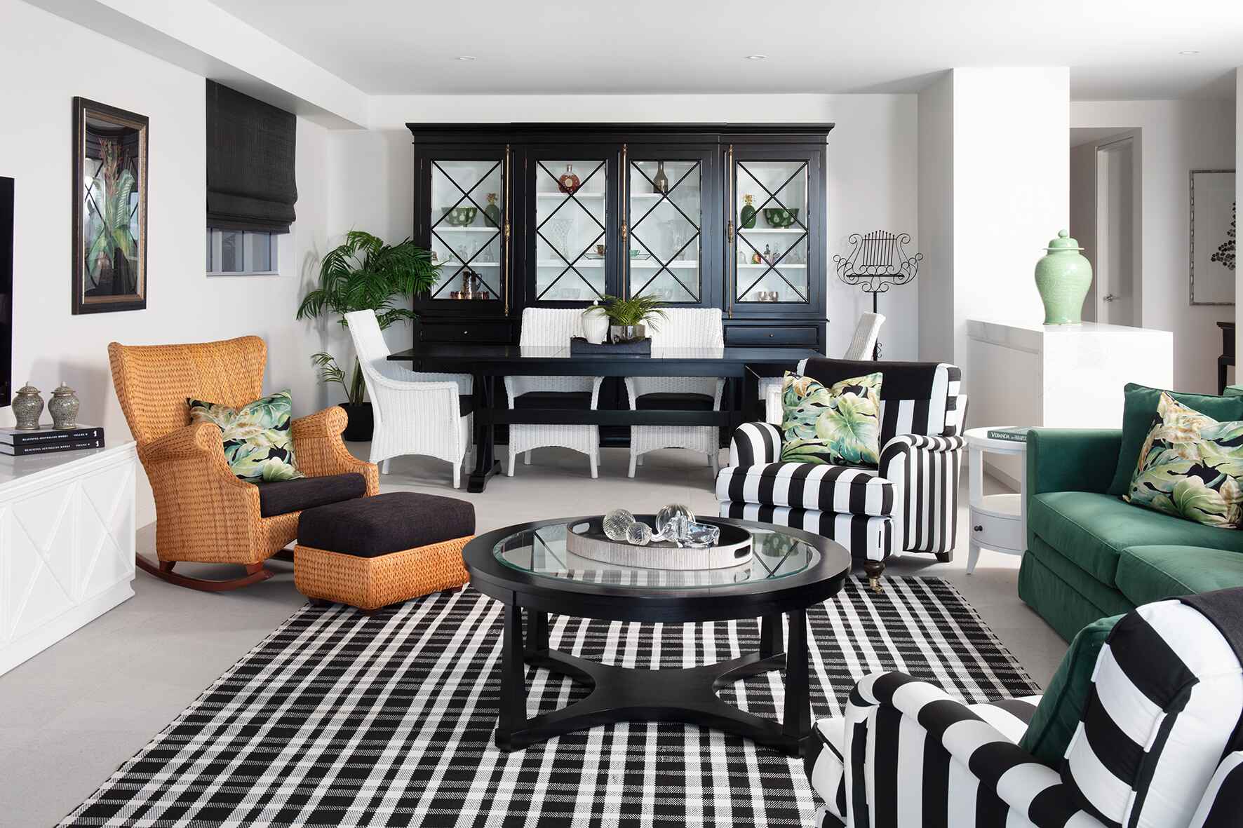 Xavier - interior - main living area or receiving area